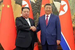 金正恩向习近平致口信并送花篮 祝贺其生日